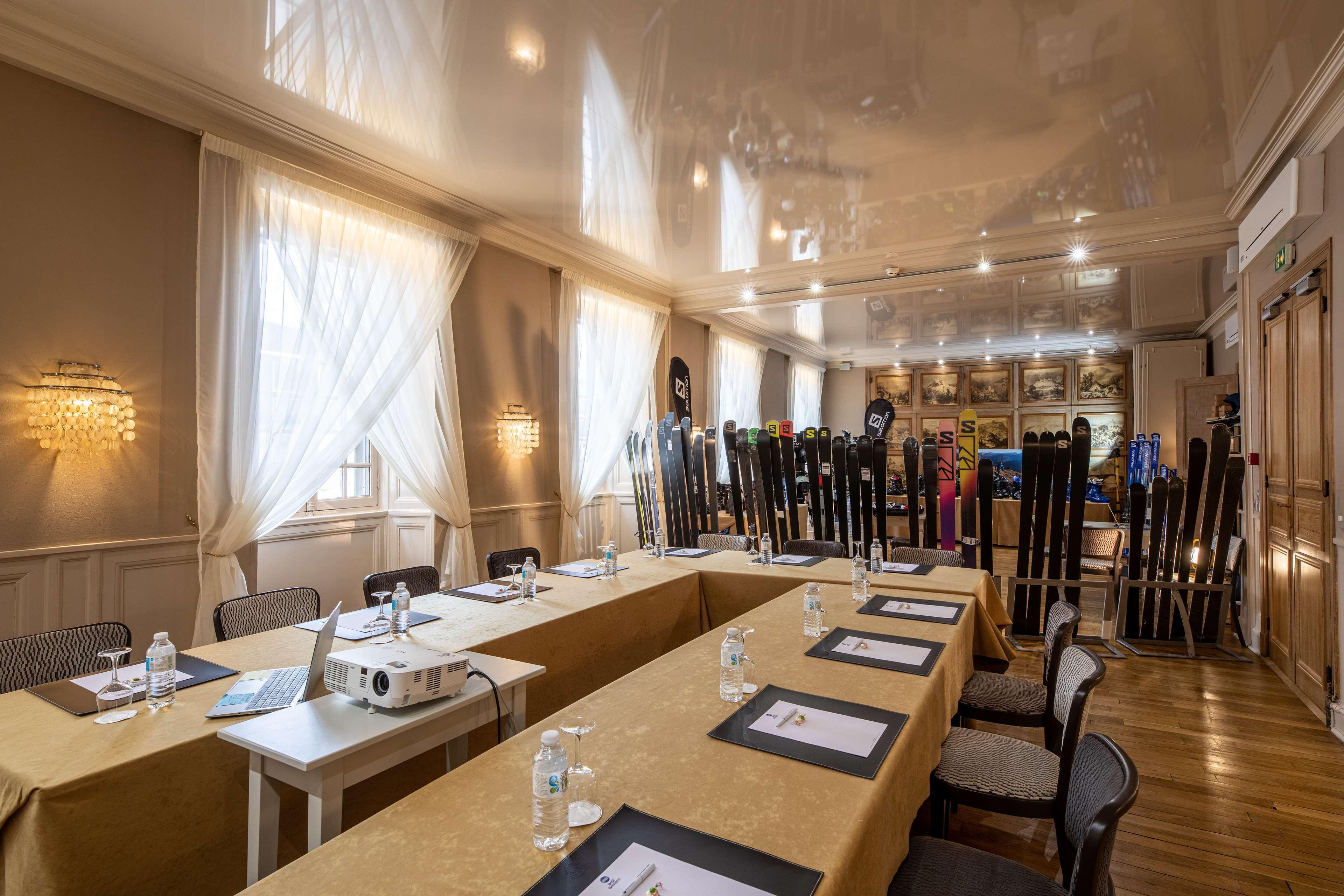 Western Grand De Bordeaux Hotel